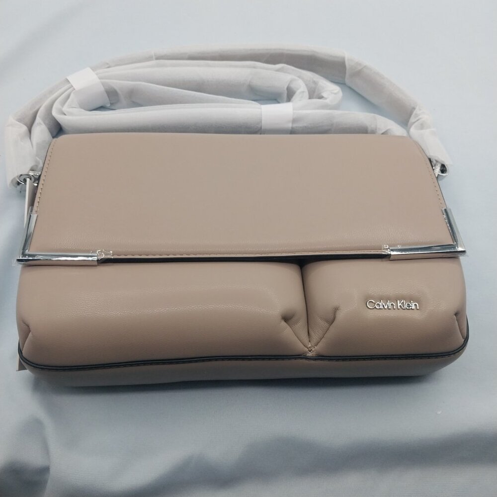 Calvin Klein Mica Flap Convertible Shoulder Bag - Silver Mink Puffy - Picture 4 of 8